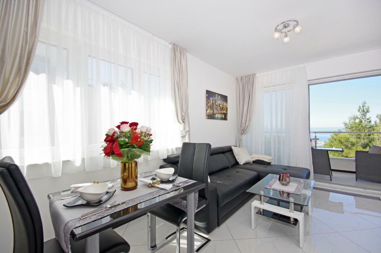 Villa Inis Makarska Exterior photo