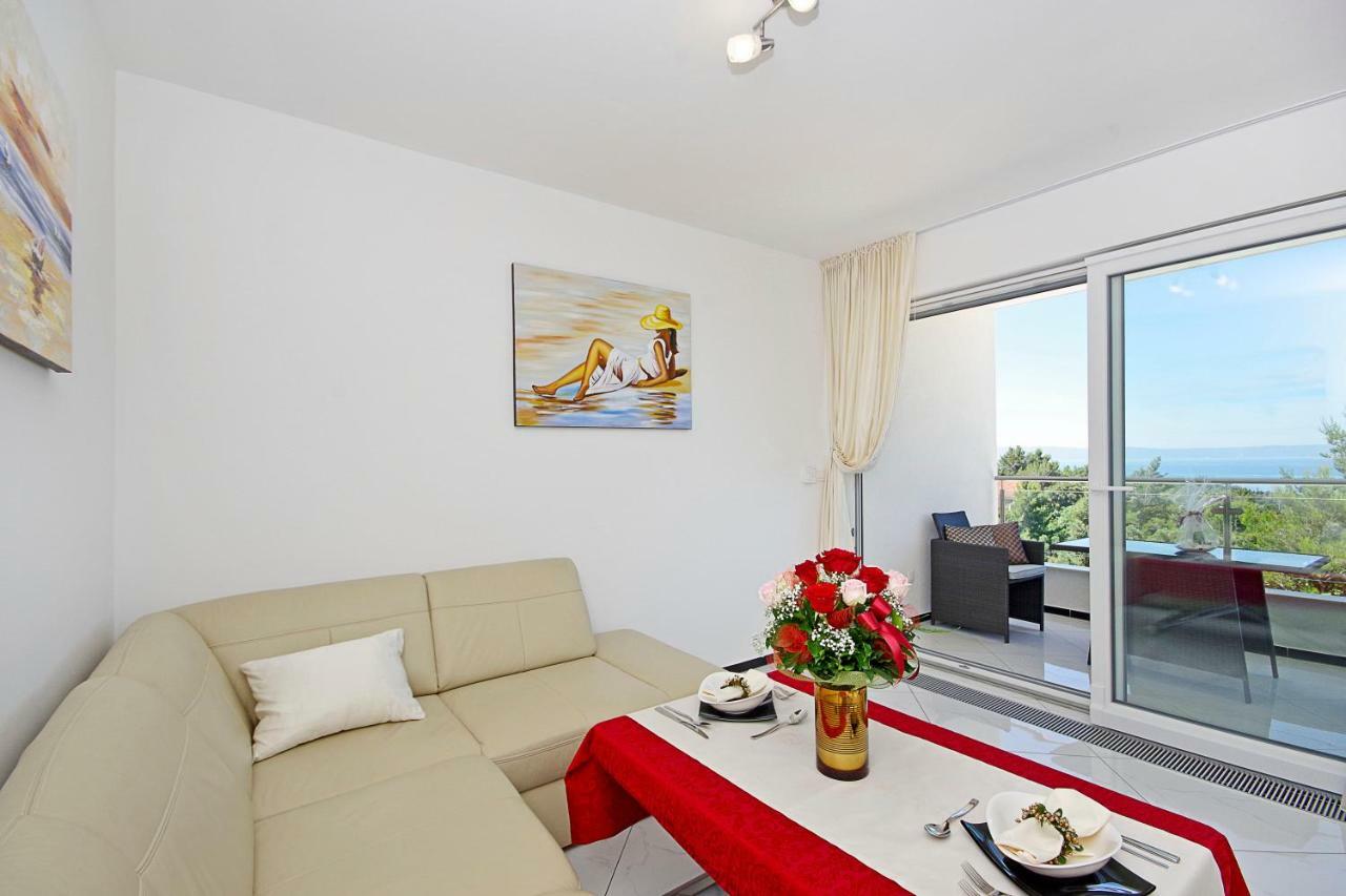 Villa Inis Makarska Exterior photo