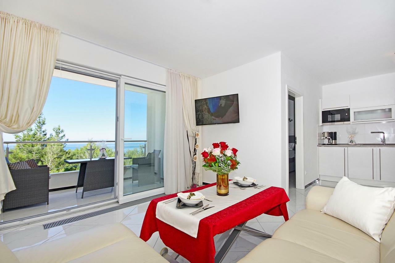 Villa Inis Makarska Exterior photo