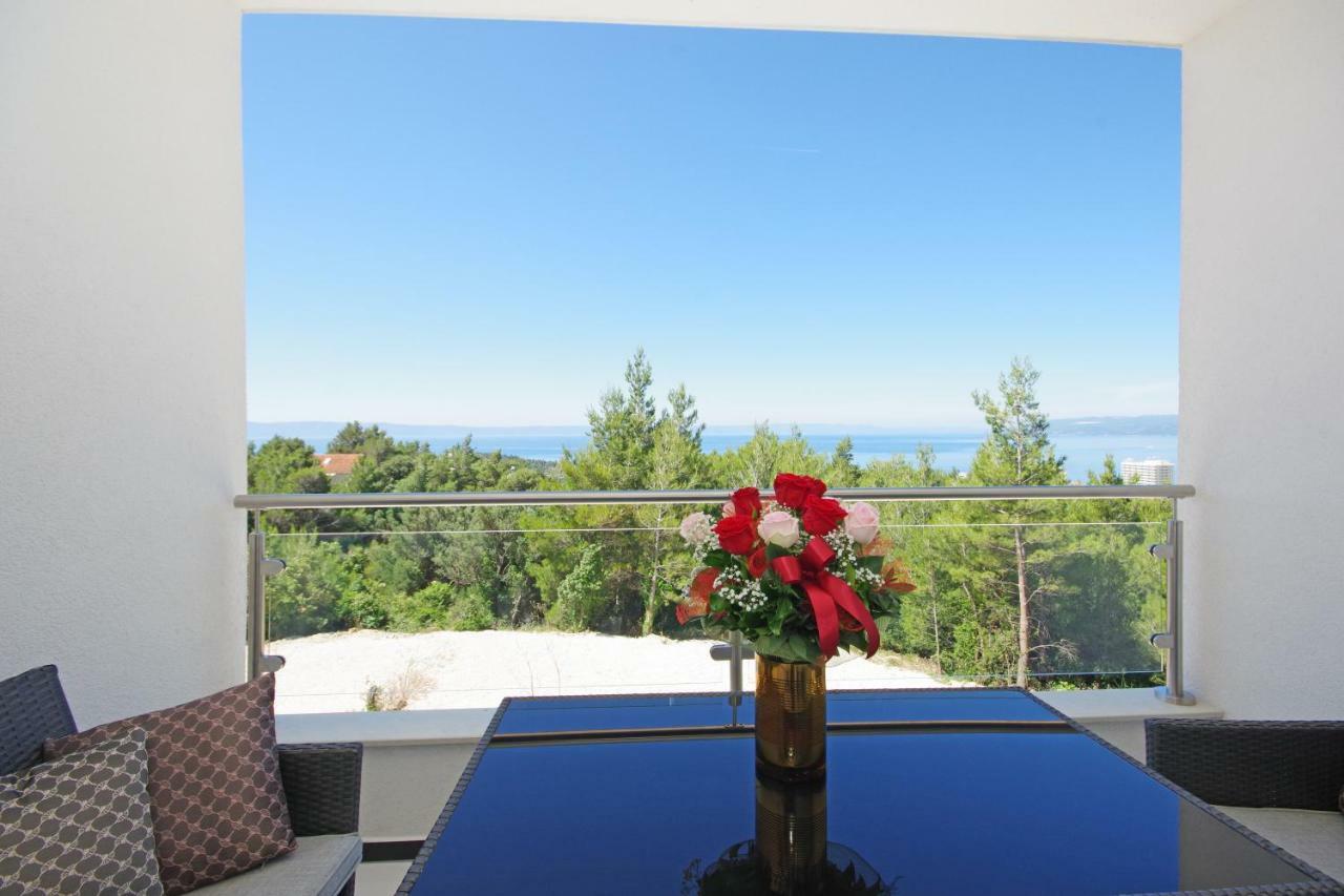 Villa Inis Makarska Exterior photo