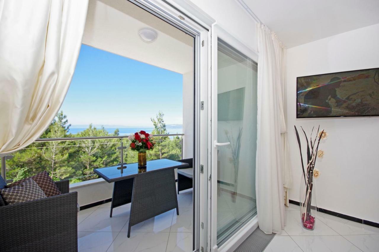 Villa Inis Makarska Exterior photo