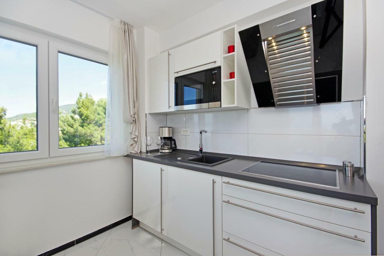 Villa Inis Makarska Exterior photo