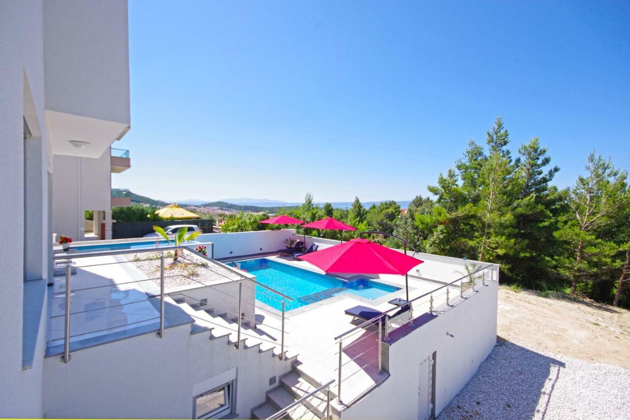 Villa Inis Makarska Exterior photo